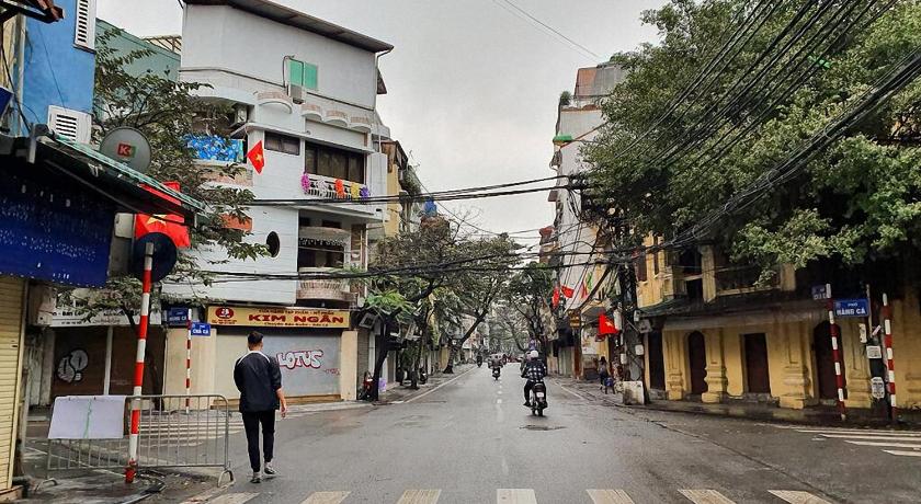 ハノイ Galaxy Hanoi Hotel & Apartment 2つ星 ホテル プール