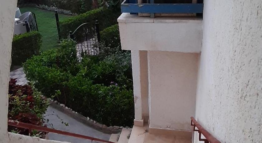 2bed rooms 95m, Garden&sea view, first floor, Family only دور اول بمدخل مستقل photo