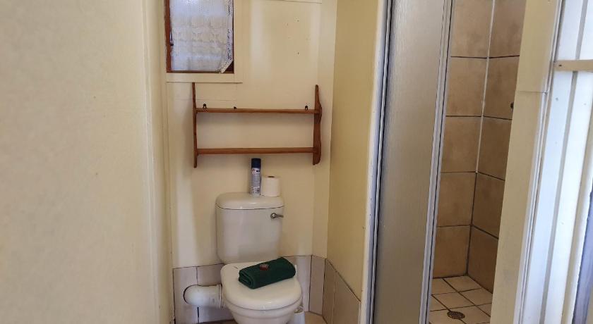 Lakeside Accommodation photo