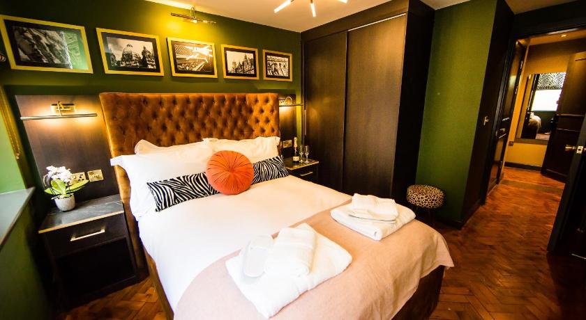 Maison Parfaite LS1 - Luxury City Centre Suites — Hotel in Leeds