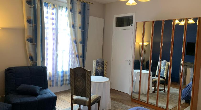 圣帕尔杜-丰加尔 Gites du Domaine d'Auxonnettes L&J EVENEMENTS 3星级 酒店 泳池