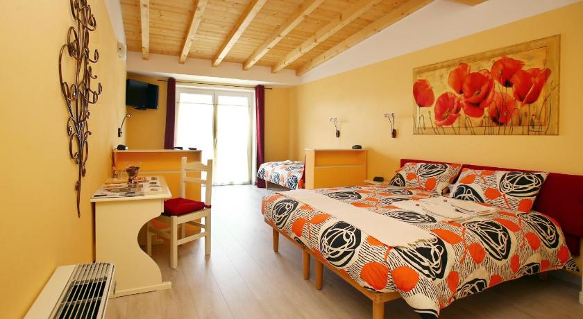 バゴリーノ B&B La Vecchia Tipografia - Lago D'Idro 3つ星 ホテル 客室