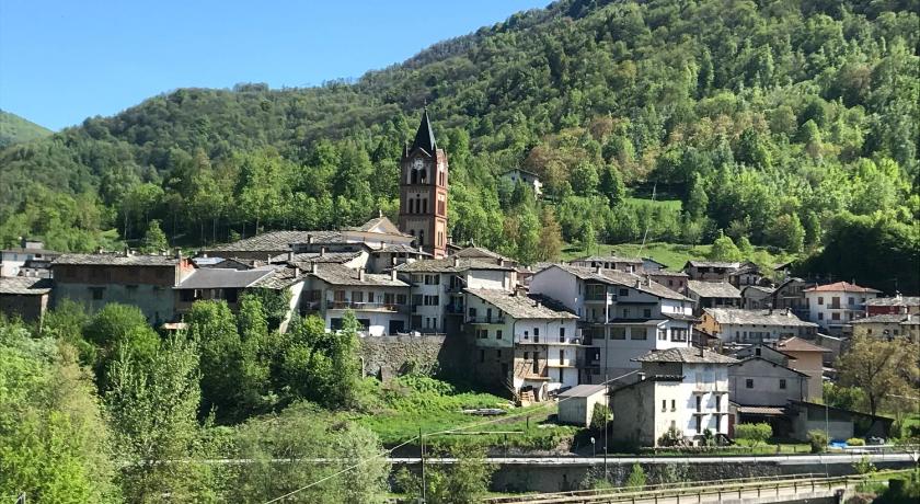 Ostello Antagonisti — Hotel in Frassino