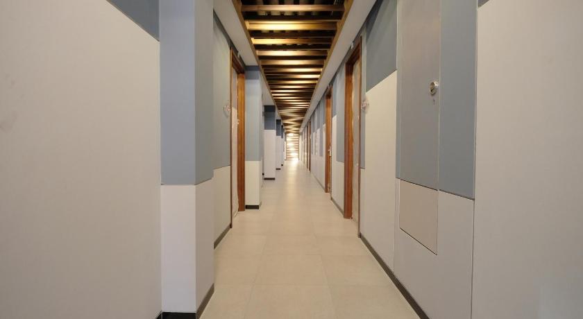 Hotel Youstay Semarang by Sinergi - image 15