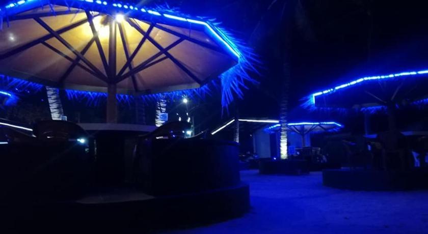Surf Deck Resort & Restaurant photo