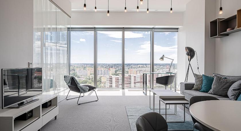 RentPlanet - Apartamenty Sky Tower | Wroclaw 2021 UPDATED DEALS £96, HD Photos & Reviews