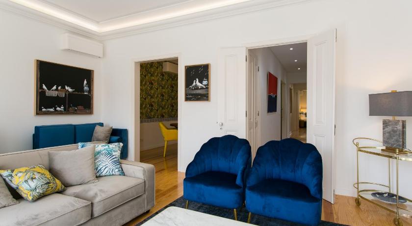 Lisbon luxury retreat! 2 suites, balcony & views!! - 24