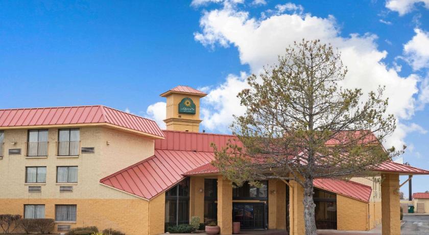 La Quinta Inn & Suites by Wyndham Salt Lake City - Layton