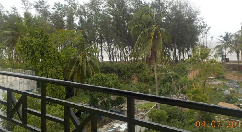 Mount Meridian, Near Manakal Temple photo