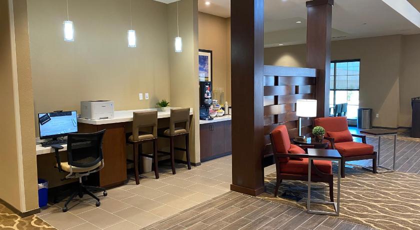 Comfort Suites Midland West