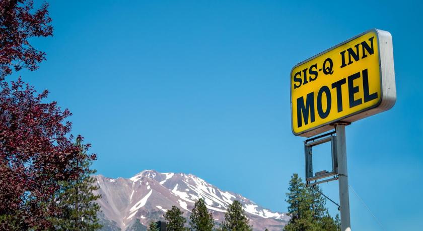 Sis Q Inn photo