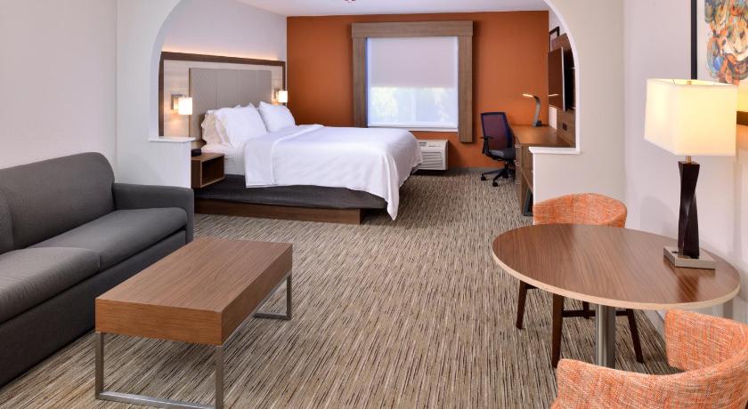 Holiday Inn Express Hotel & Suites Arcata/Eureka-Airport Area