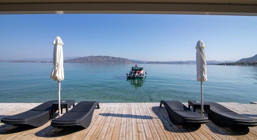 Aianteion Bay Luxury Hotel & Suites