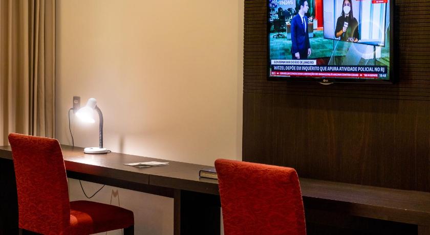 Image of Superior King Suite 9