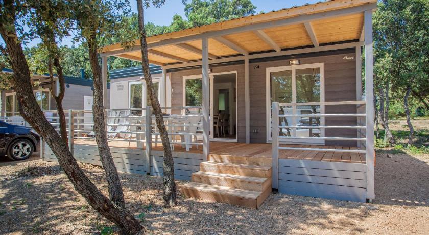 Mobile Homes Delta Marine at Campsite Lopari