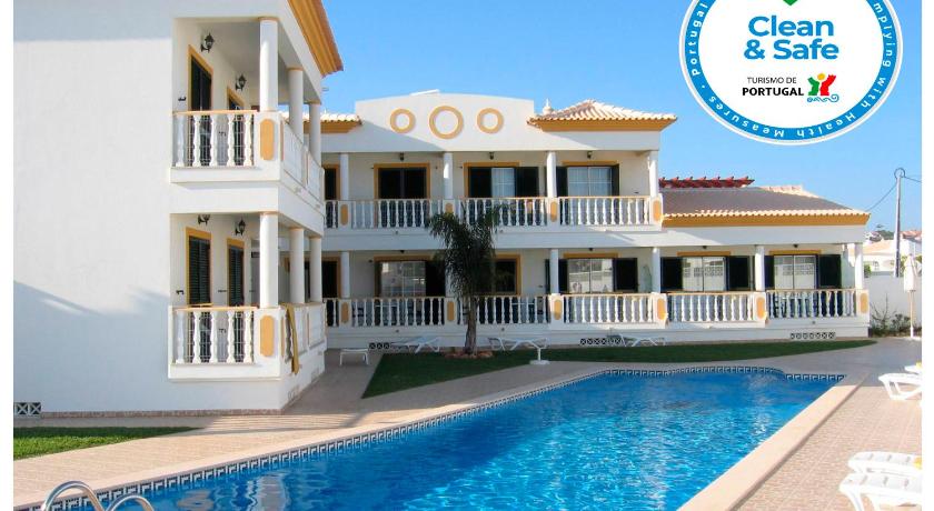 Apartamentos Solar Veiguinha — Hotel in Albufeira
