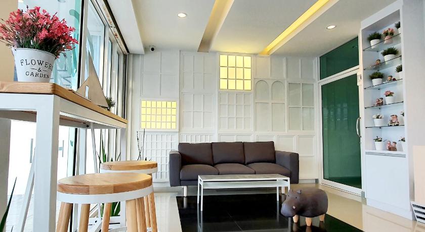 Tiny Krabi Hotel photo