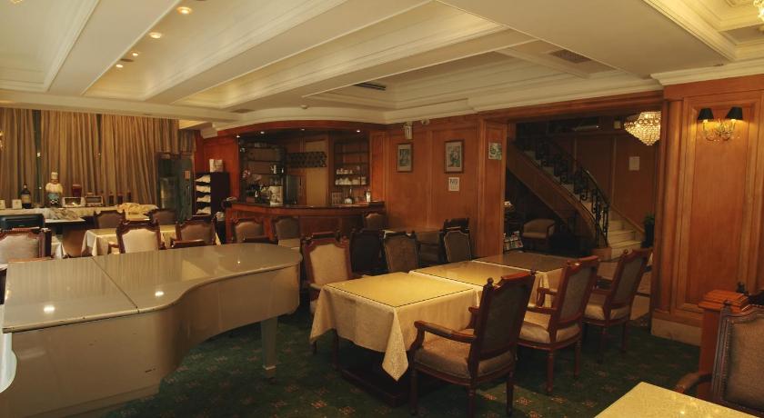 Daxin Hotel - image 7