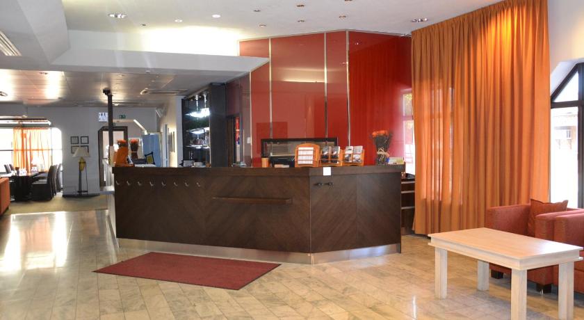 Hotel Oscar photo