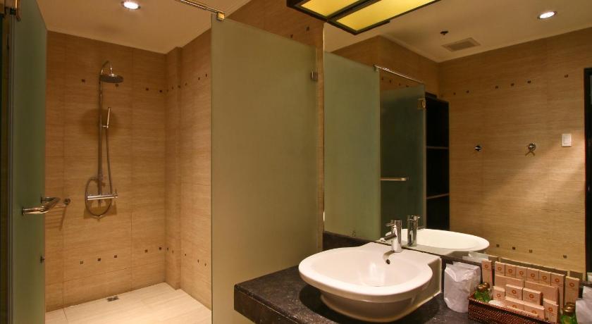 Image of Family Grand Suite with Verandah 7