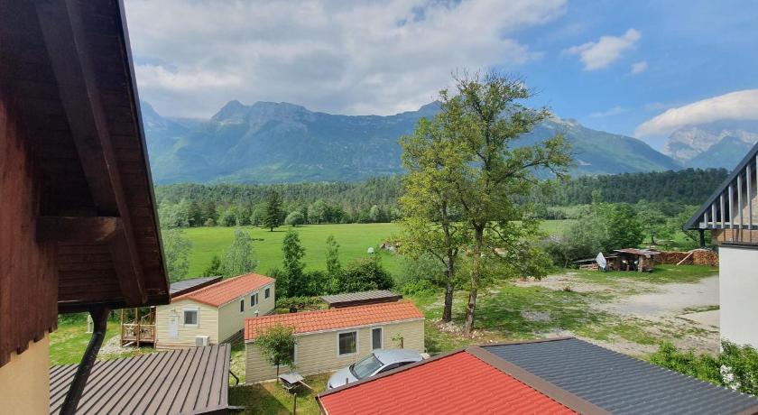 Simonai Apartment — Hotel in Bovec
