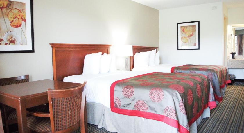 Ramada by Wyndham Savannah Gateway