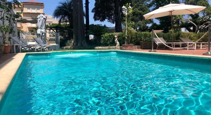 Relais La Rupe photo