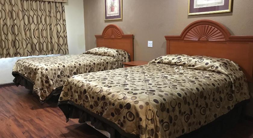Double Room with Two Double Beds, Gainesville Lodge in Gainesville (FL)