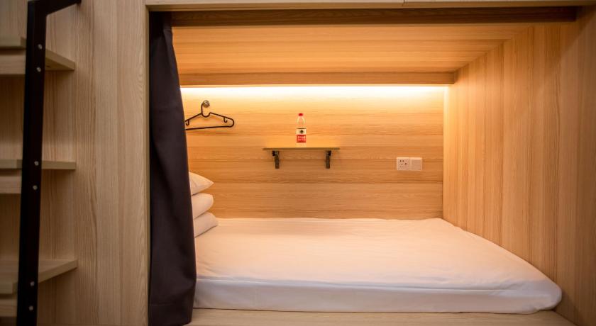 Image of Bed in 10-Bed Male Dormitory Room 10