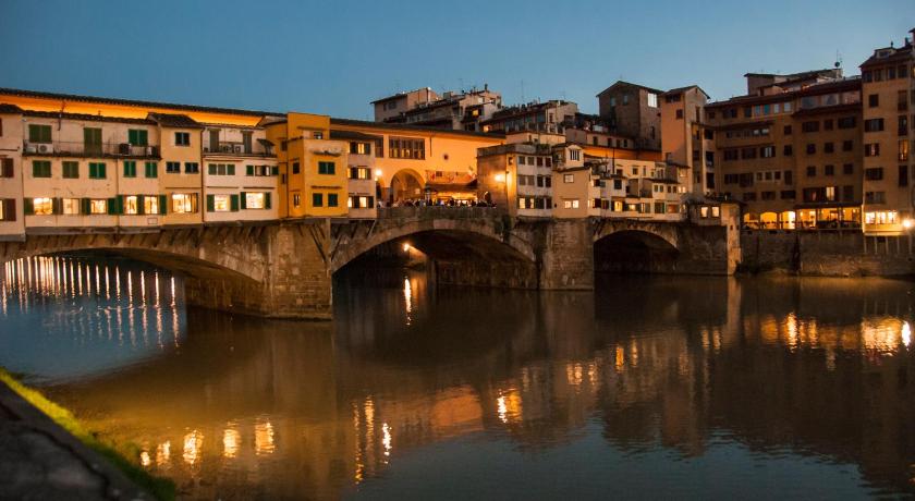 Portrait Firenze - Lungarno Collection