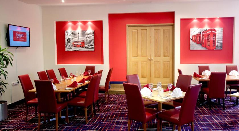 Ramada by Wyndham London North M1