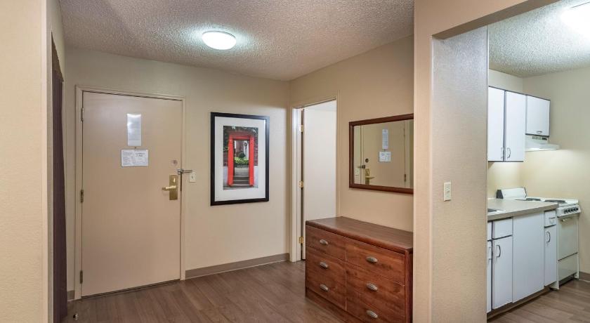 Extended Stay America Suites - Tulsa - Midtown