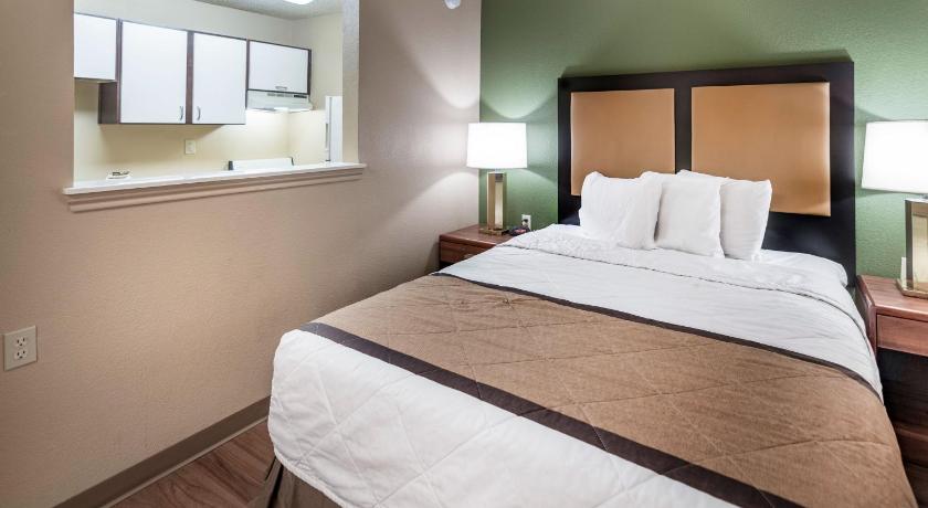 Extended Stay America Suites - Arlington - Six Flags