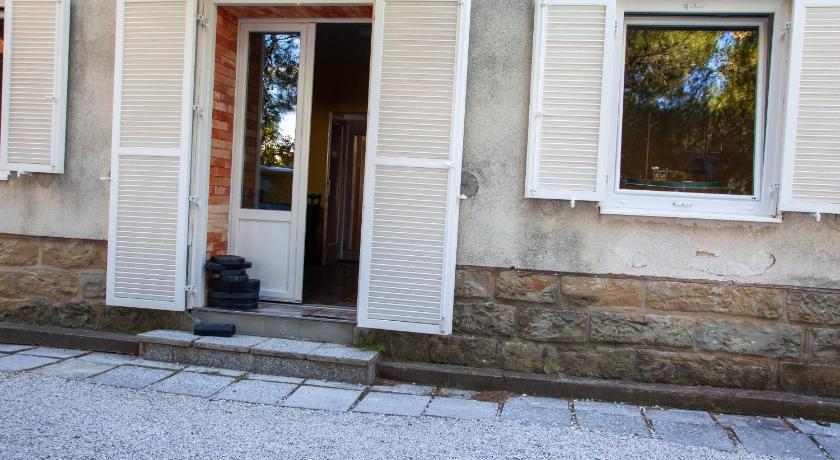 Hostel Trobenta in Oblak photo