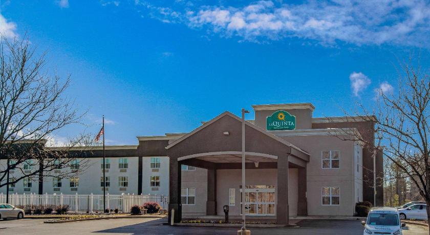 La Quinta Inn & Suites by Wyndham Lexington Park - Patuxent