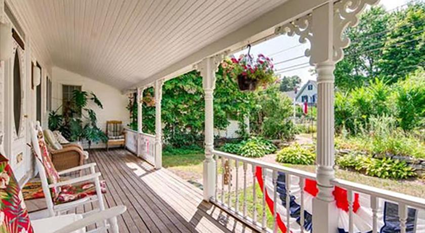 West Tisbury Inn photo