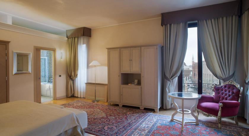 Foto Executive Suite with Canal View (4 Adults) 7