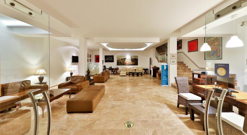 Gardenia Hotel photo