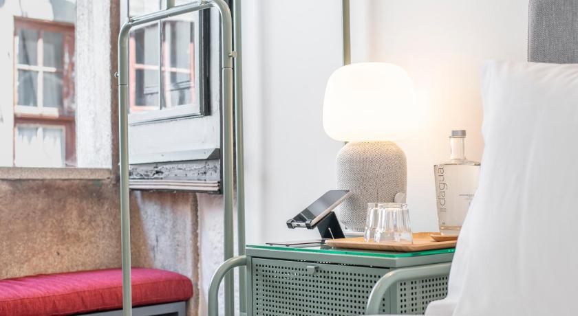 Image of Premium Suite with Street View 8