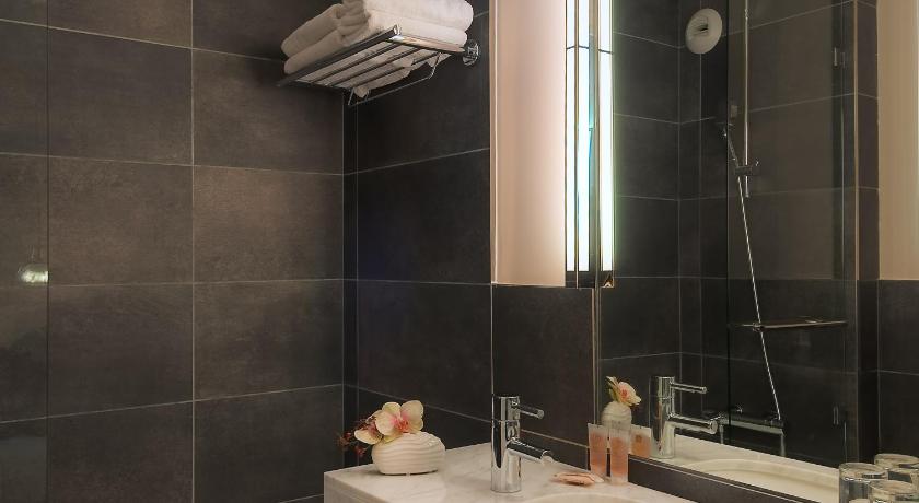 Image of Twin Room 14