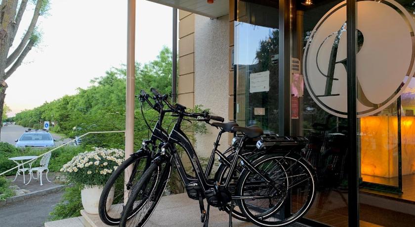 Hotel Jean-Jacques Rousseau photo