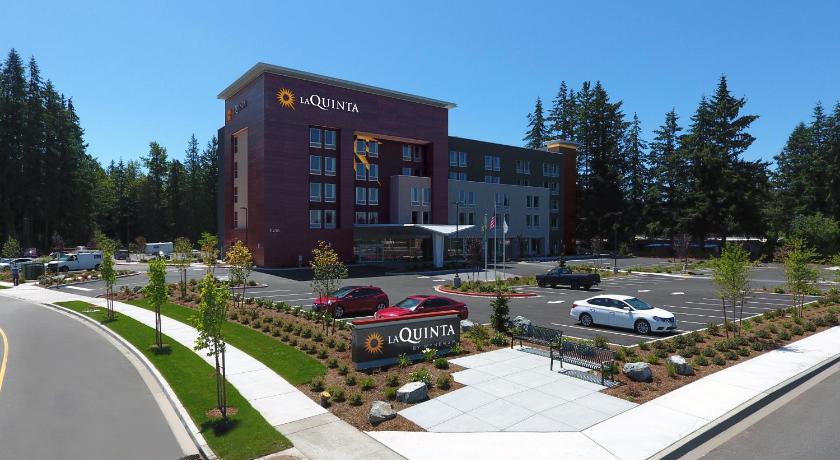 La Quinta Inn & Suites by Wyndham Marysville photo