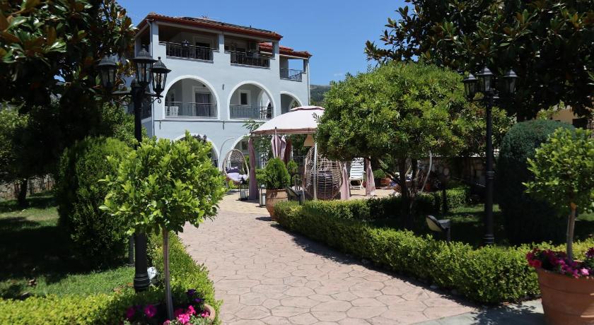 Delphin Rooms Sivota