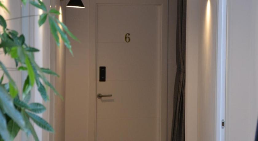 Lux Penthouse gran via photo