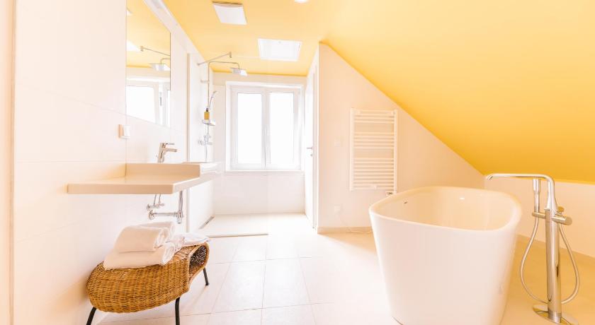 Boutiquehotel Caravella Velden by S4Y photo