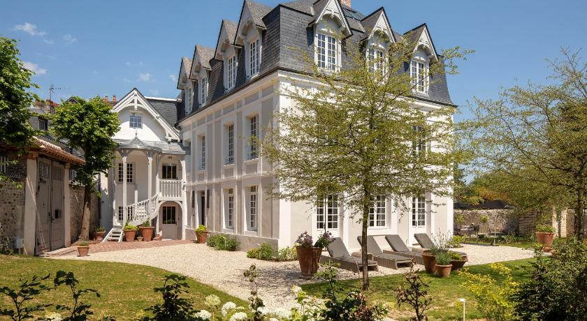 Hotel Saint-Delis - La Maison du Peintre - Relais &amp; Chateaux — Hotel in Honfleur