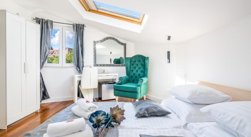Image of Lifestyle King Room 0