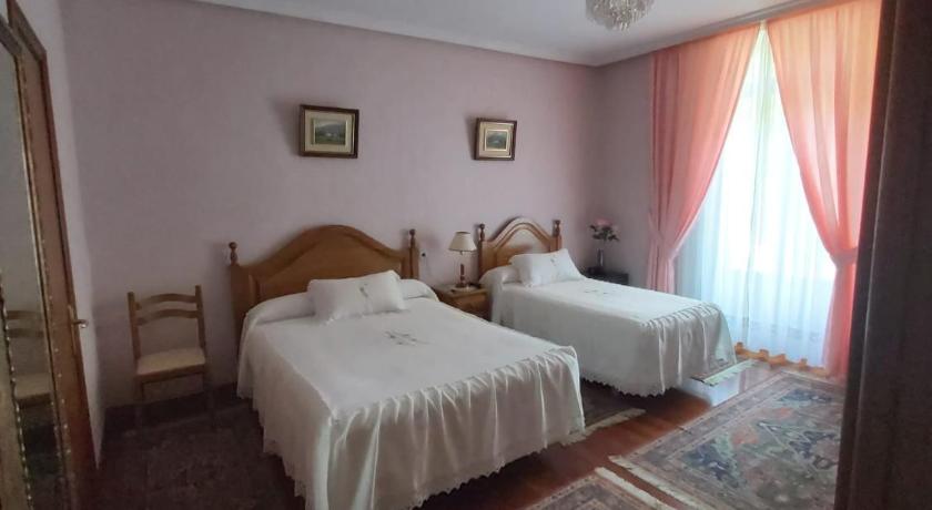 Pension Lorea — Hotel in San Sebastian