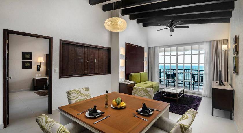 Image of One Bedroom Suite 3