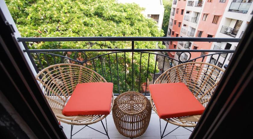 セブ ClockWorkOrange Luxury Suites 5つ星 ゲストハウス 眺望